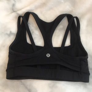 Lululemon sports bra size 4 (xs)